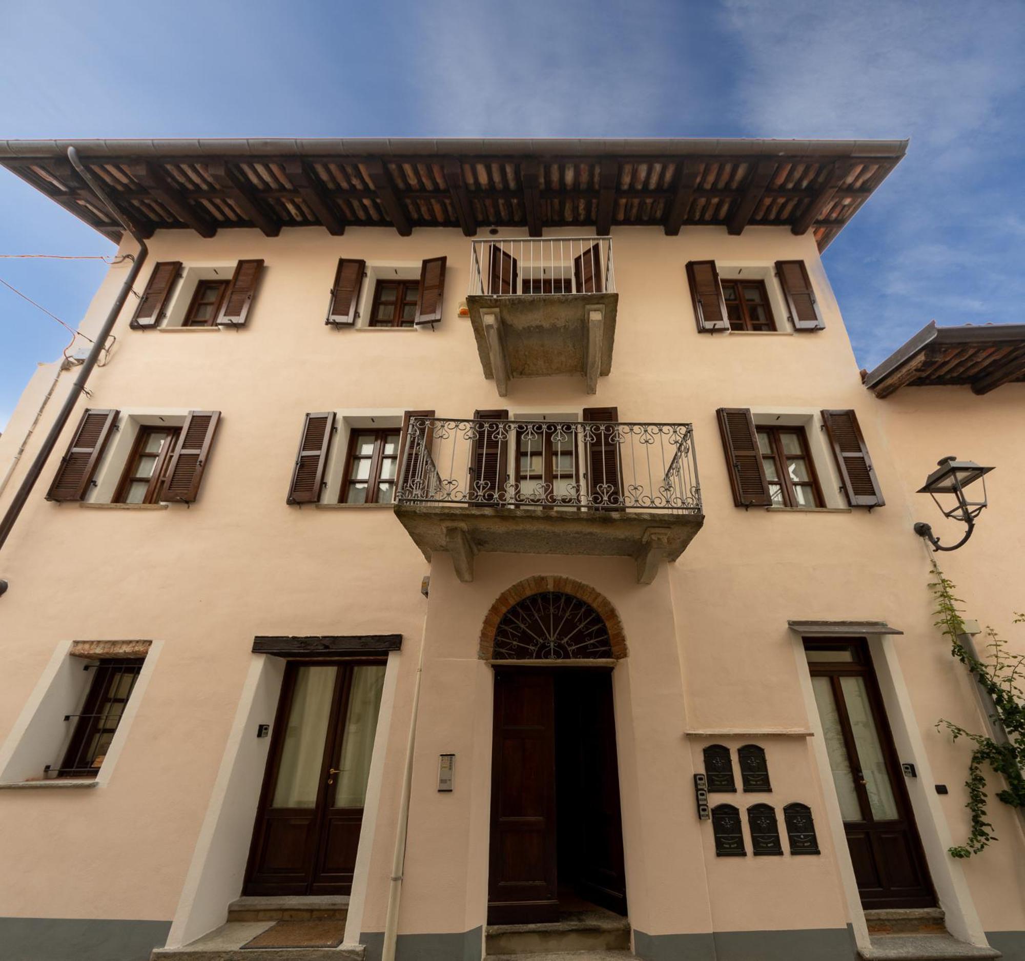 Apartamento Peiragal La Morra Exterior foto